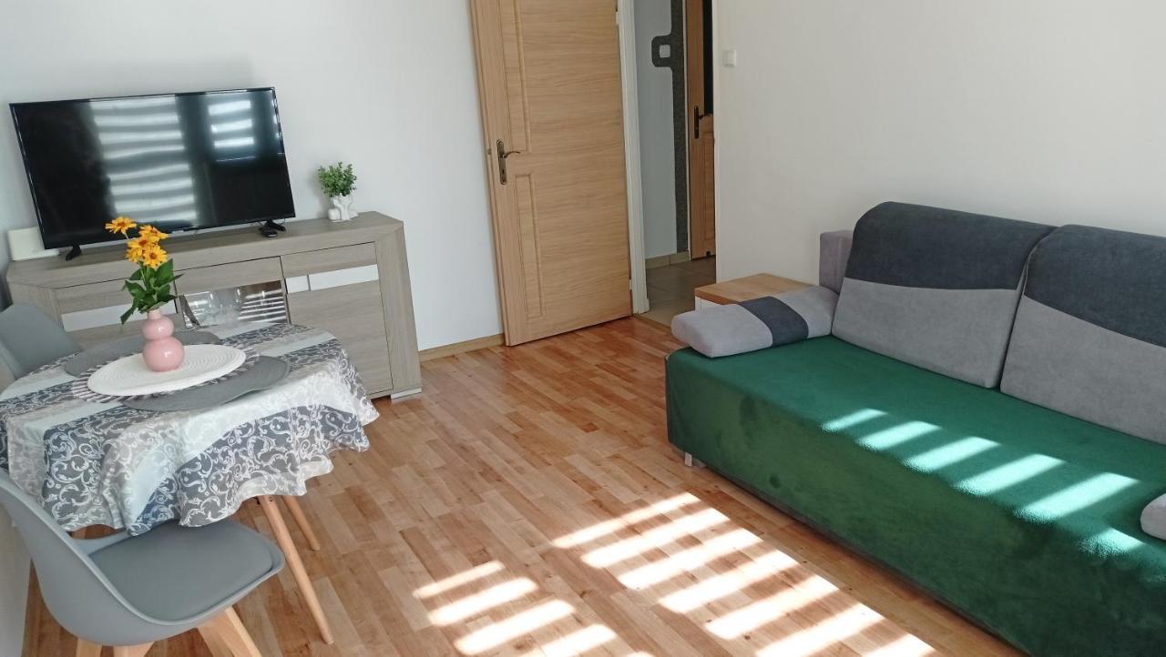 Udane Wczasy Apartment Gizycko Exterior photo
